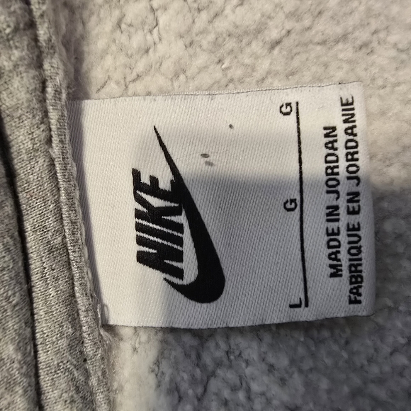 Nike Men's Club Fleece Gray Hoodie - Picture 4 of 5
